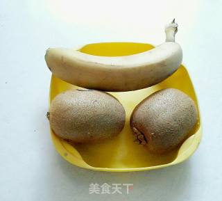 Freshly Squeezed Banana Kiwi Juice recipe