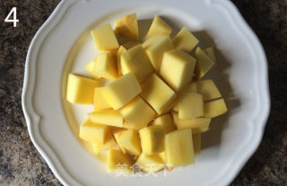 Stir-fried Beef with Mango recipe