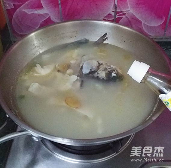 Fish Head and Fish Bone Soup recipe