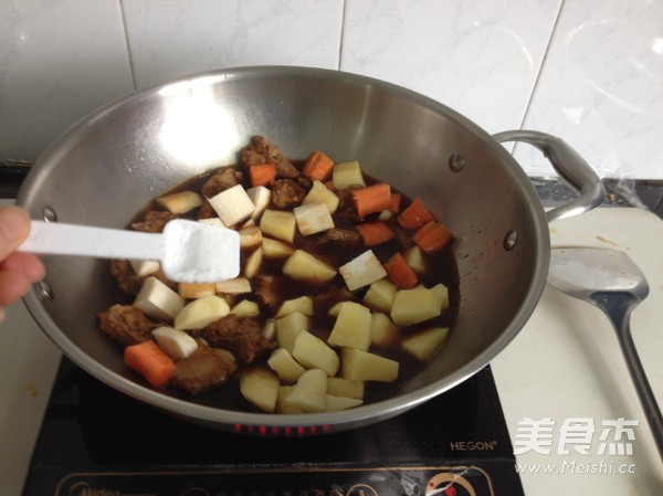 Braised Rice with Pleurotus Eryngii and Potato Ribs recipe