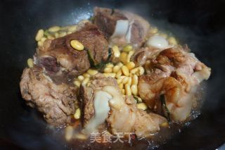 Braised Pork Bone and Soya Beans recipe