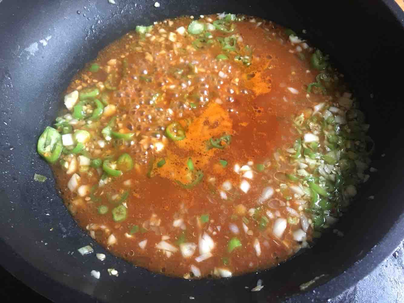 Minced Noodles with Egg Sauce recipe