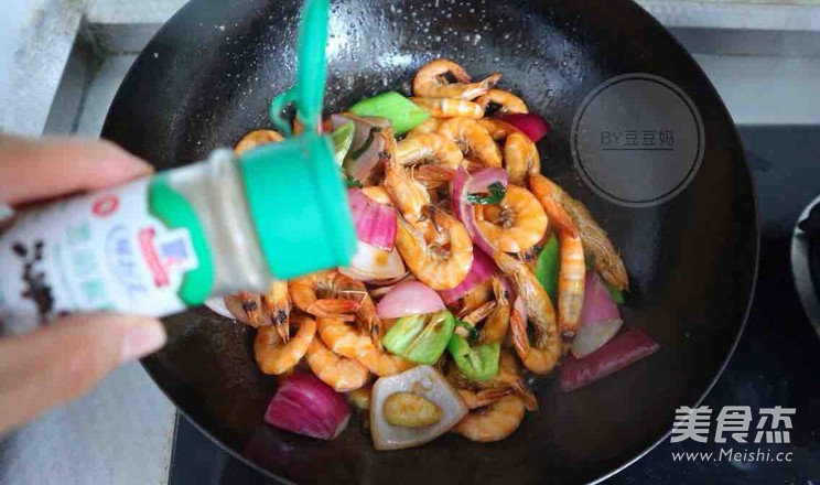 Homemade Shrimp Braised in Oil recipe