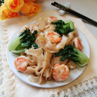 Stir-fried Hor Fun with Green Vegetables and Shrimp recipe