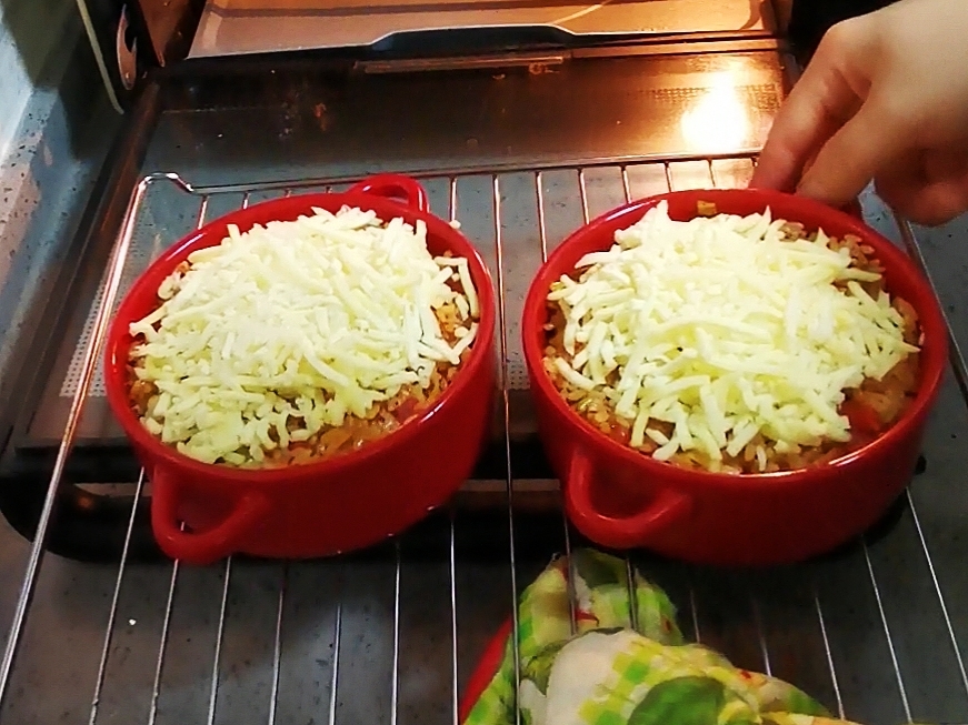 Teach You How to Cook Spicy Cabbage and Cheese Baked Rice. is It Delicious? recipe