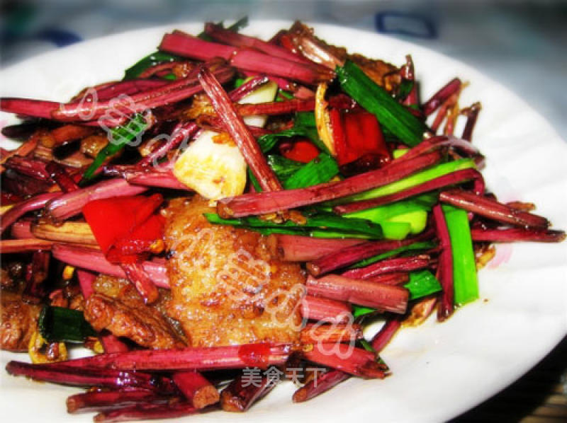 Home-style Stir-fry-fried Bracken with Pork recipe