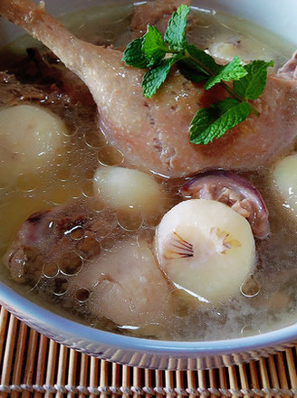Stewed Duck Soup with Water Chestnuts