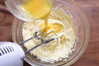 Strawberry Pastry Cake recipe