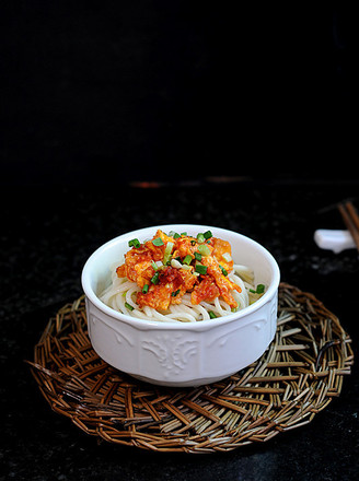 Noodles with Tomato and Egg Sauce recipe