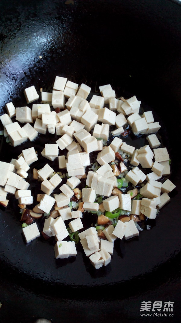 Spicy Tofu Noodles recipe