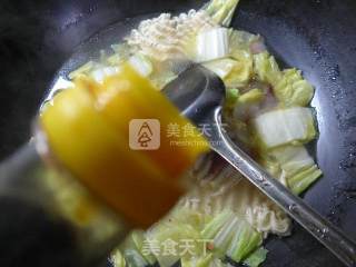 Beef and Cabbage Corrugated Noodles recipe