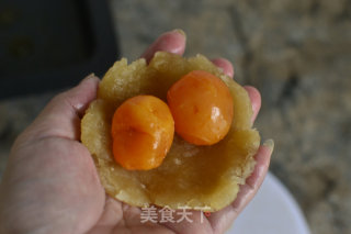 #新良第一节烤大赛#cantonese-style Double Egg Yolk Coconut Paste Mooncake recipe