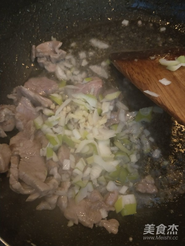 Celery Stir-fried Pork recipe