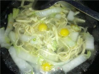 Chinese Cabbage Thousand Pieces of Quail Egg Soup recipe