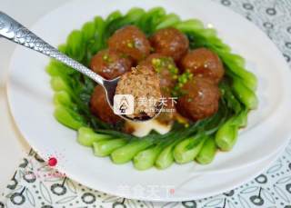 Braised Pork and Lotus Root Meatballs recipe