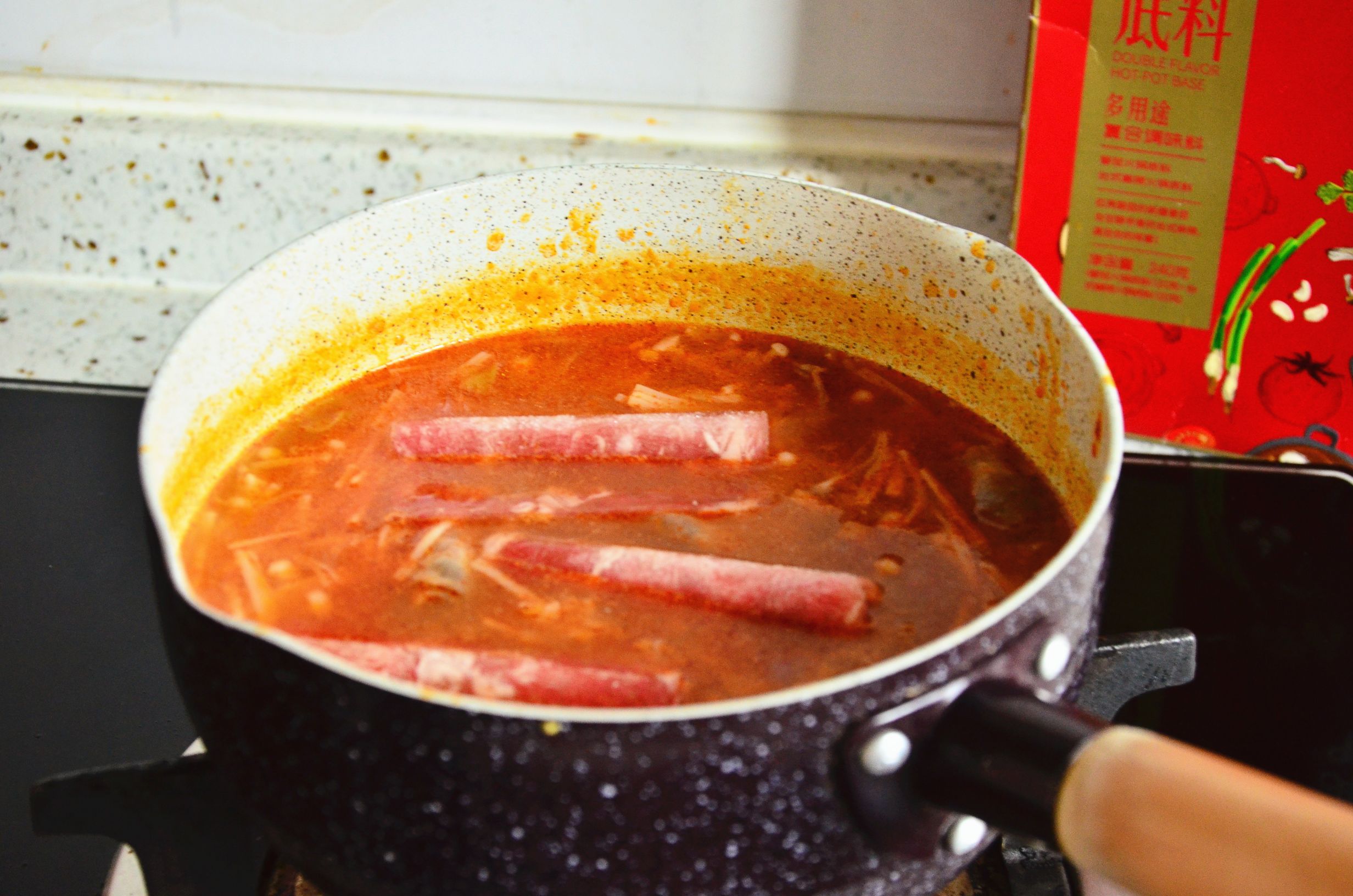 It’s Cold, Let’s Have A Bowl of Hot Beef with Tomato and Golden Needles recipe