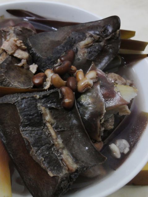 Red Bean Spore Lotus Soup recipe