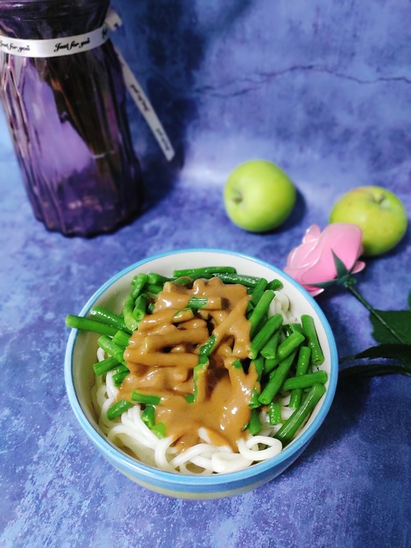 Noodles with Cowpea Sesame Sauce recipe