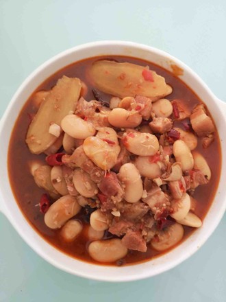 Braised Pork with Kidney Beans recipe