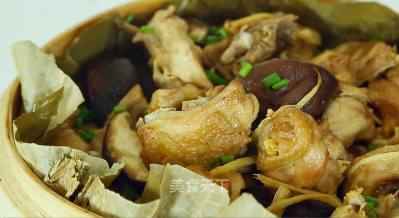 Traditional Home Cooking-steamed Chicken with Lotus Leaves recipe