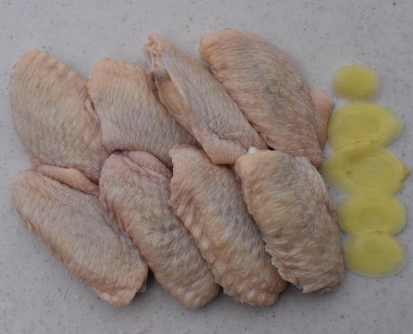 Grilled Chicken Wings in Casserole recipe
