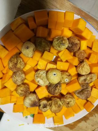 Steamed Pumpkin with Figs recipe