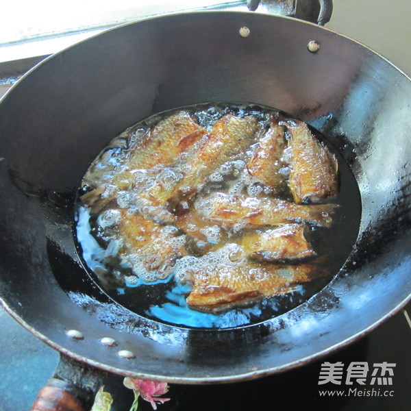Crispy Crucian Carp recipe