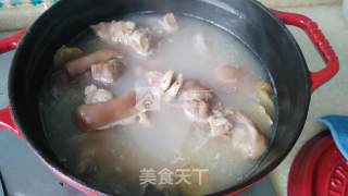 Stewed Pork Feet Soup recipe