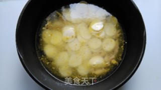 Shepherd's Purse and Pork Soup Rice Cake recipe