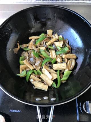 Fried Yuba with Fresh Mushrooms recipe