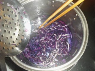 Let Spring Also be Cool-cold Purple Cabbage recipe