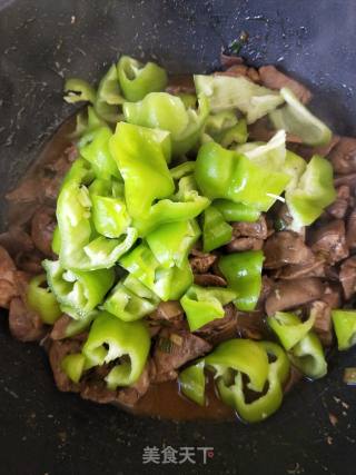 Stir-fried Green Pepper with Chicken Liver recipe