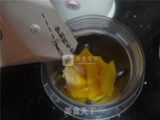 Mango Flower Mousse recipe