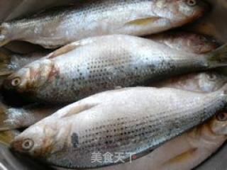 Crucian Carp with Garlic recipe