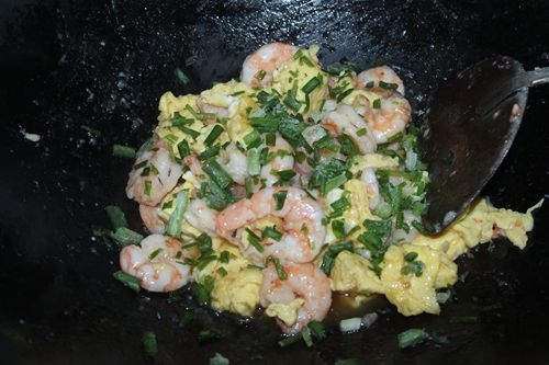 Scrambled Eggs with Shrimp recipe