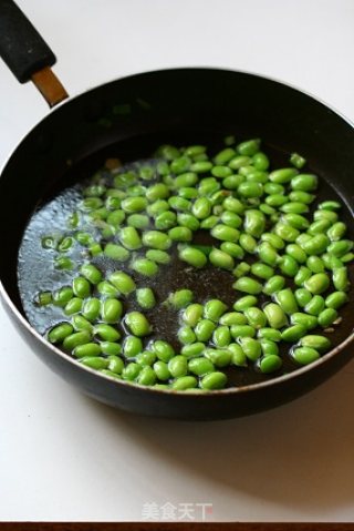 Stir-fried Corn with Tomato and Edamame recipe