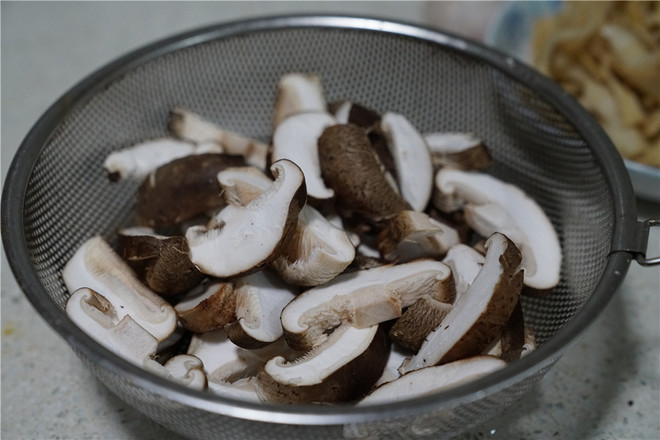 Stewed Bamboo Shoots with Mushrooms recipe