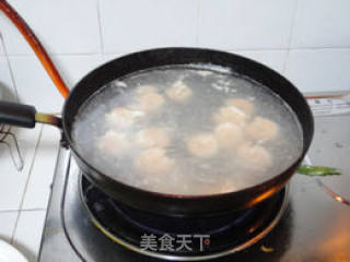 Stir-fried Shrimp Balls with Tomato and Cauliflower recipe