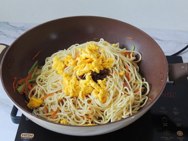 Fried Noodles with Xo Sauce recipe