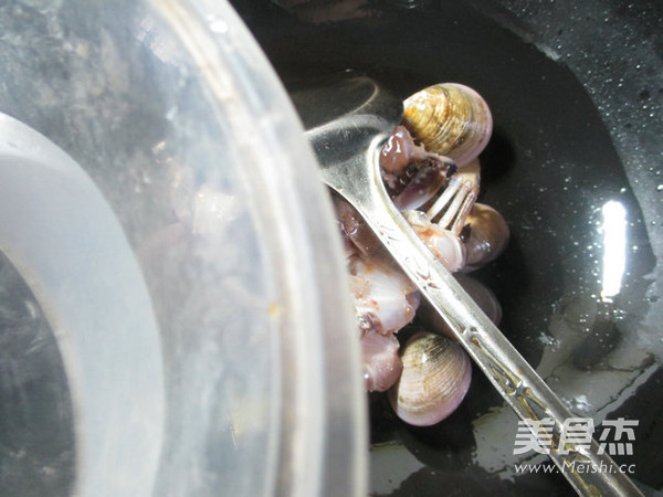 Round Clams Boiled Crab recipe