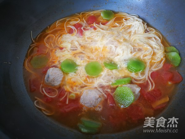 Tomato Noodles with Meatballs recipe