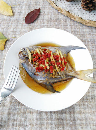 Steamed Pomfret with Chopped Pepper and Mustard recipe