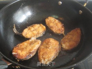 Fried Grass Carp Cubes recipe