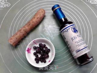 Snowy Deep Sea: Yam Puree and Blueberry Juice recipe