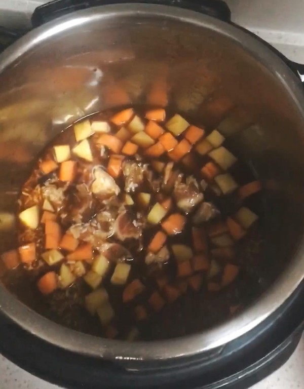Stewed Rice with Potato Sauce recipe