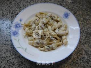 Fried Razor Clams with Leek Buds recipe