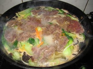 Beef Noodles with Mixed Vegetables recipe