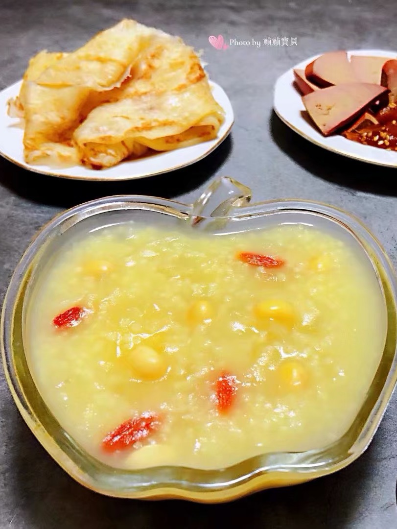 Tremella, Soybean, Wolfberry Millet Congee recipe