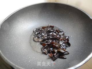 Stir-fried Vermicelli with Vegetables and Fungus recipe