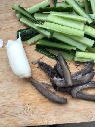Fried Sea Cucumber with Cucumber recipe